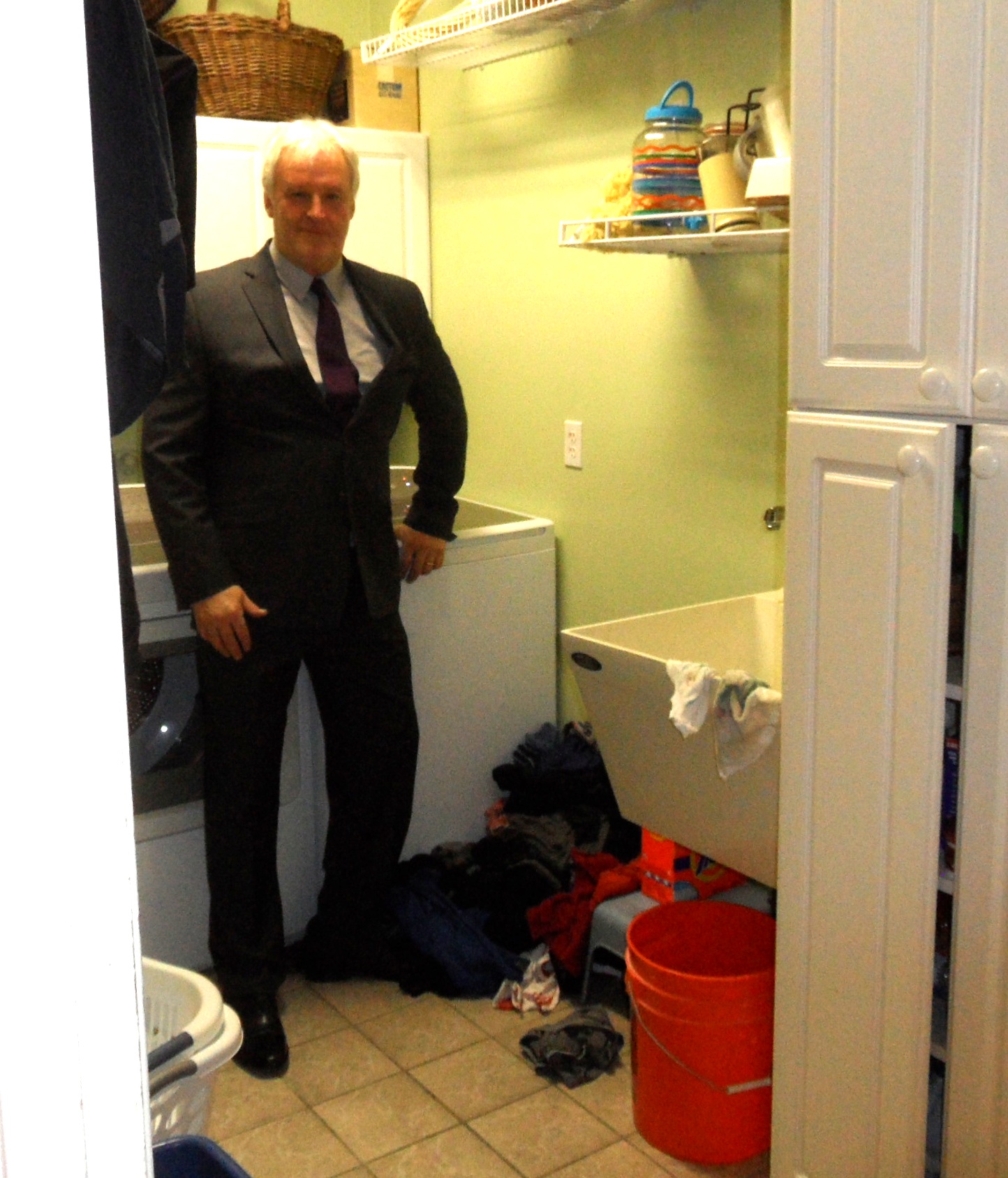 new suits empower men to do laundry